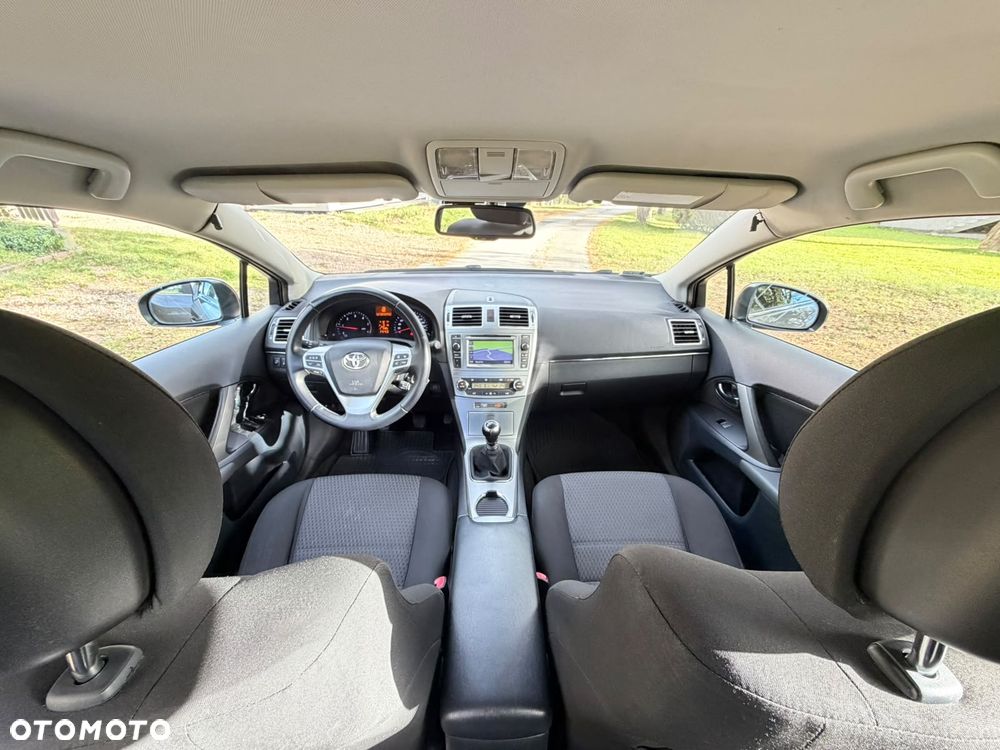Toyota Avensis 2.2 D-4D Premium - 20