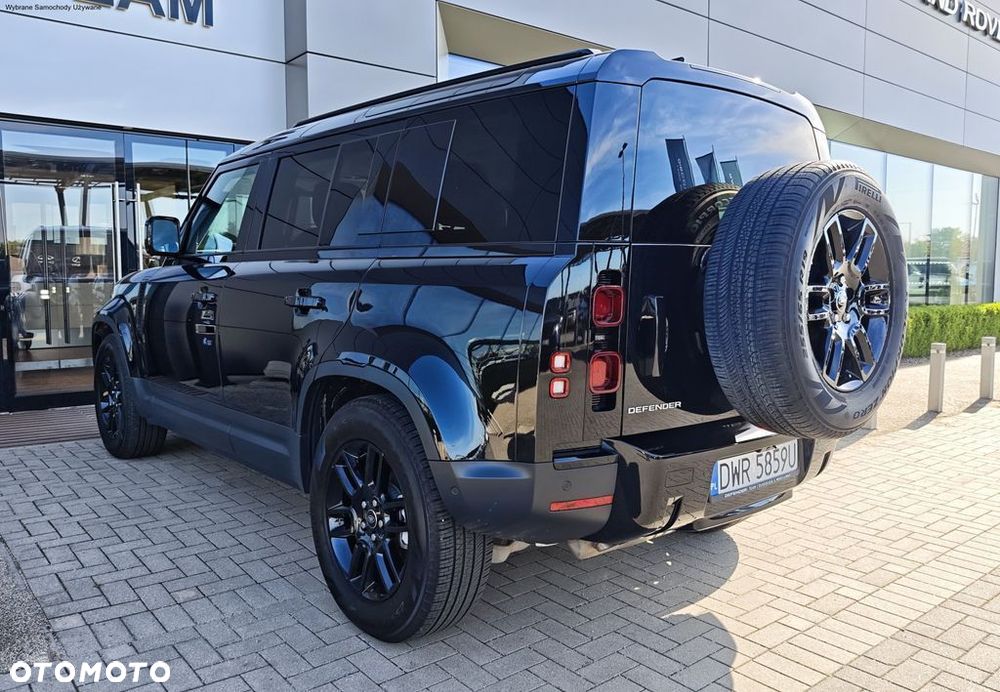 Land Rover Defender - 11