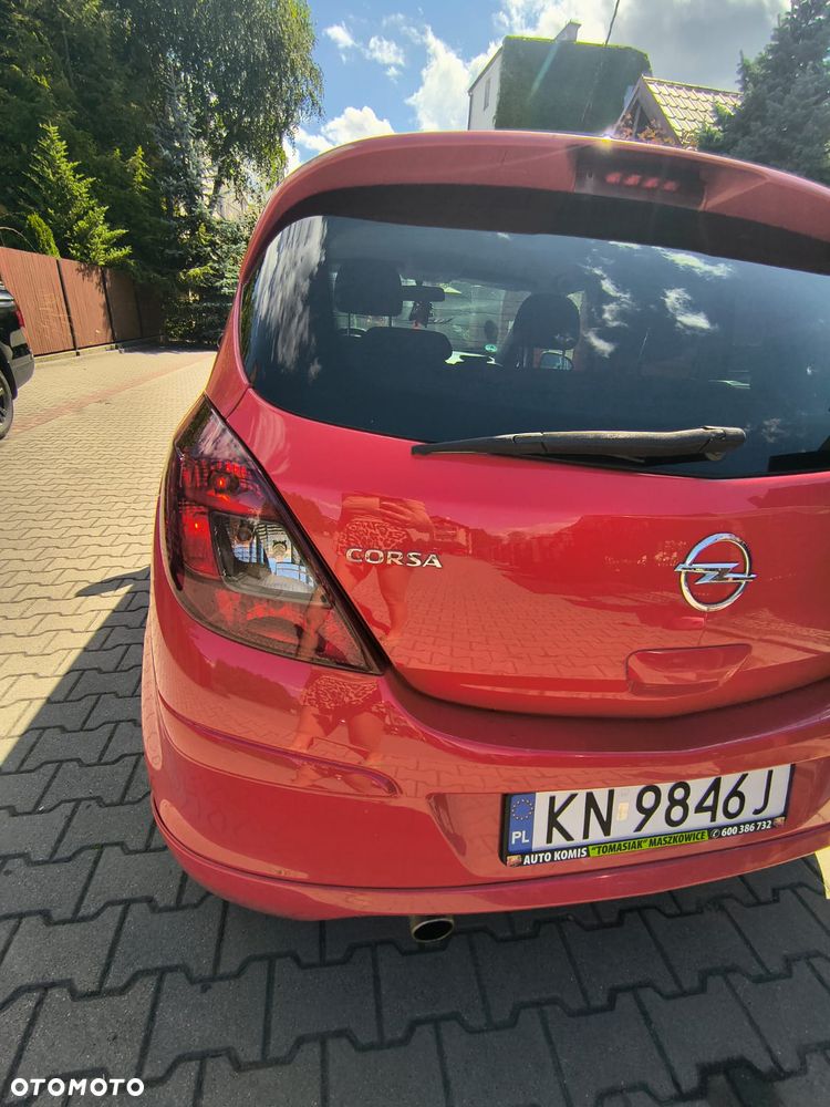 Opel Corsa 1.4 16V Active - 2