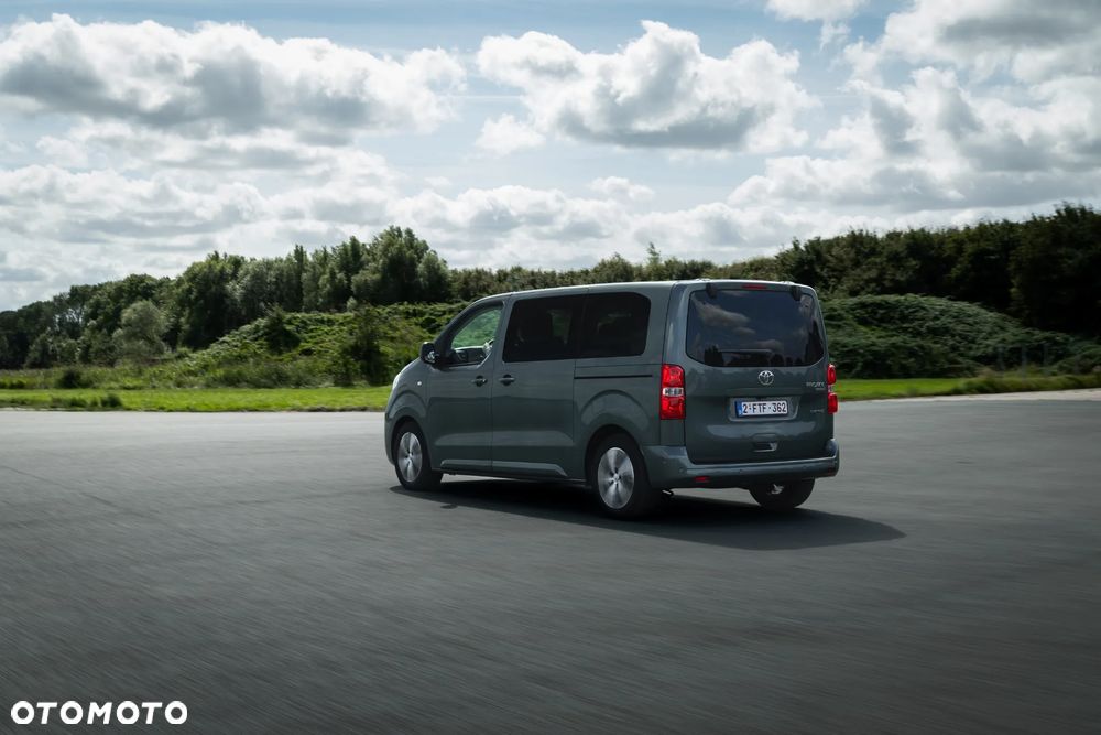 Toyota Proace Verso Long 75kWh Business - 9