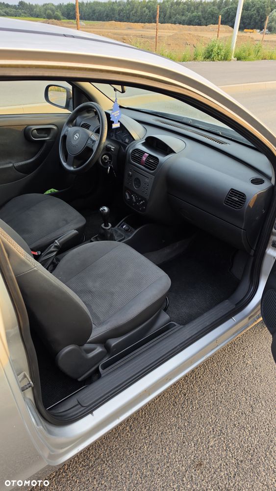 Opel Corsa 1.2 16V Base / Start - 9
