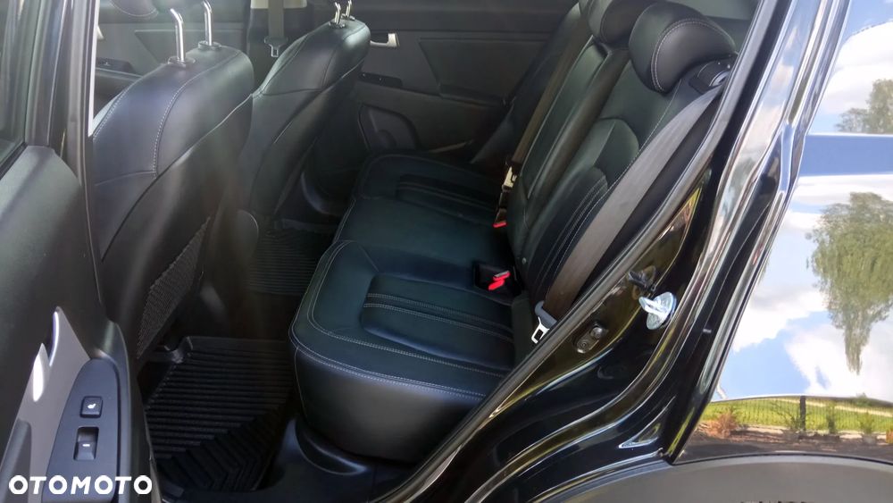Kia Sportage - 16