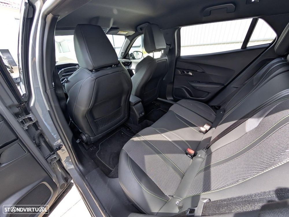 Peugeot e-2008 54 kWh GT - 10