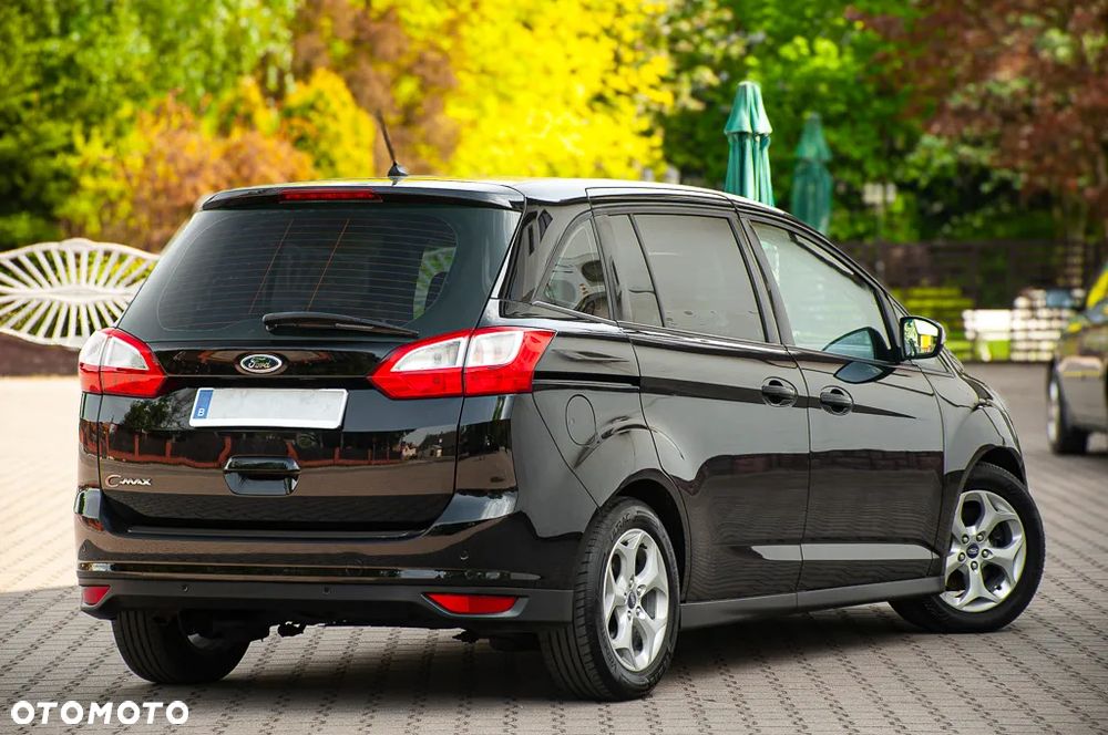 Ford Grand C-MAX - 19