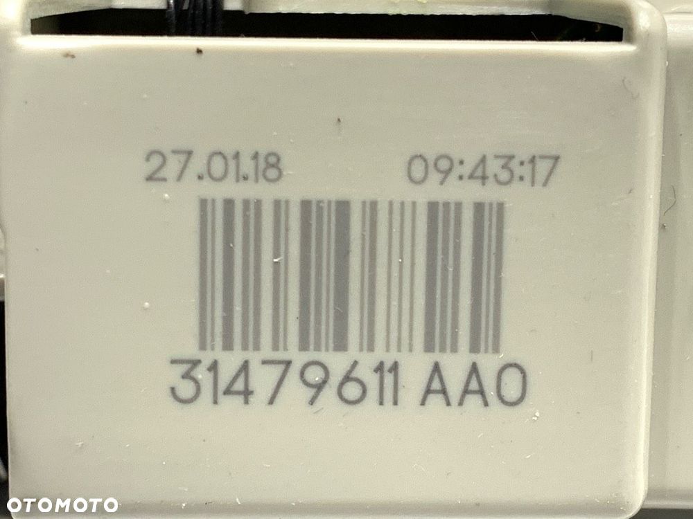 LAMPA SUFITOWA  VOLVO V90 II Kombi (235, 236) 2016 - 2022 D3 110 kW [150 KM] olej napędowy 2016 - - 4