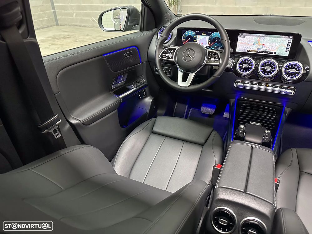 Mercedes-Benz GLA 250 e 8G-DCT Progressive — fotografia 14