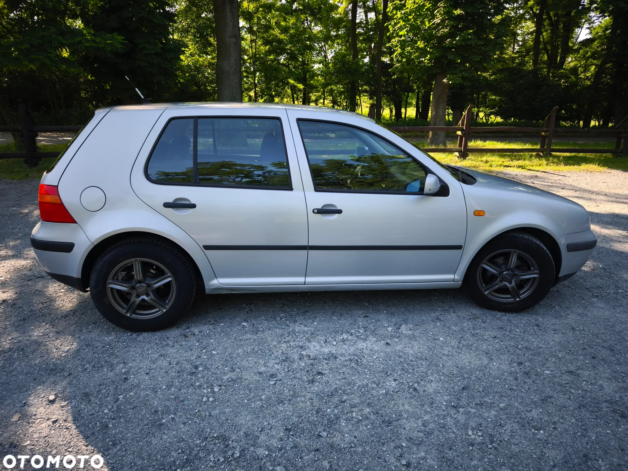 Volkswagen Golf 1.6 - 3