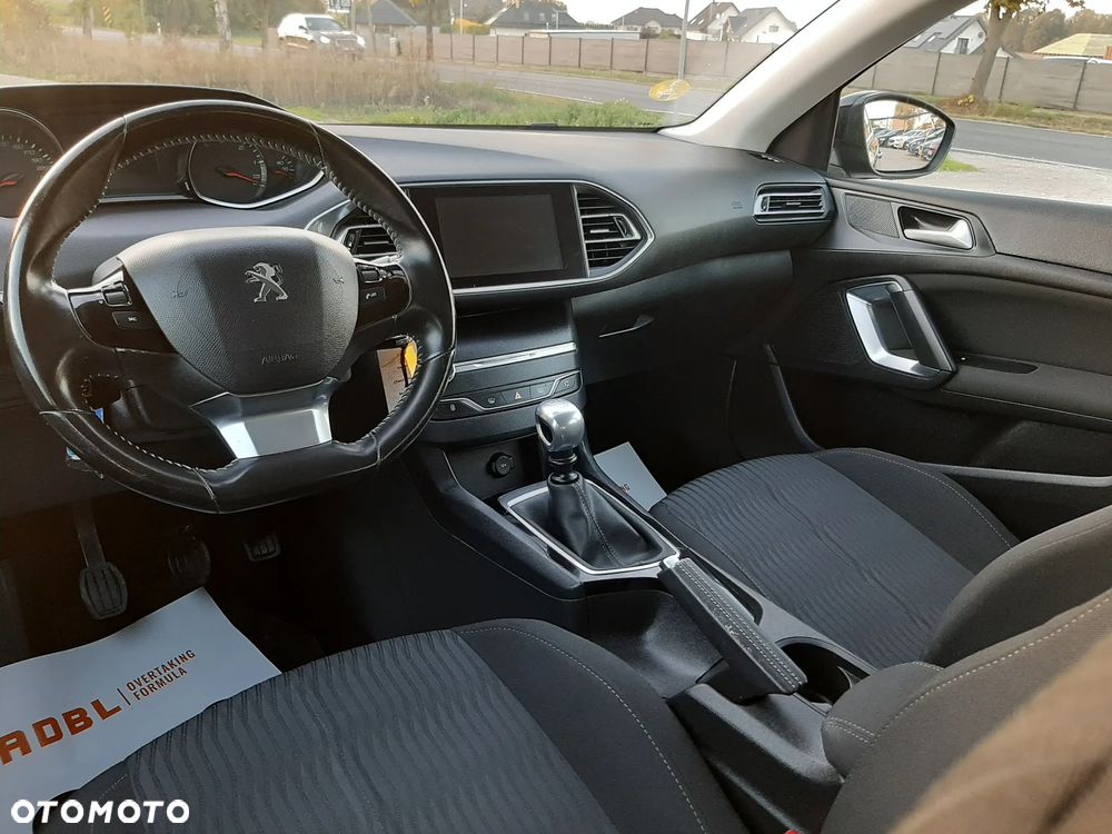 Peugeot 308 BlueHDi 120 Stop & Start Business-Line - 18