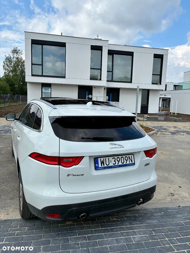 Jaguar F-Pace 2.0 i4D AWD Prestige - 9