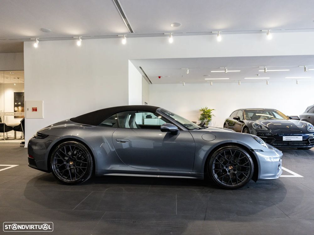 Porsche 911 (992) Carrera PDK - 11
