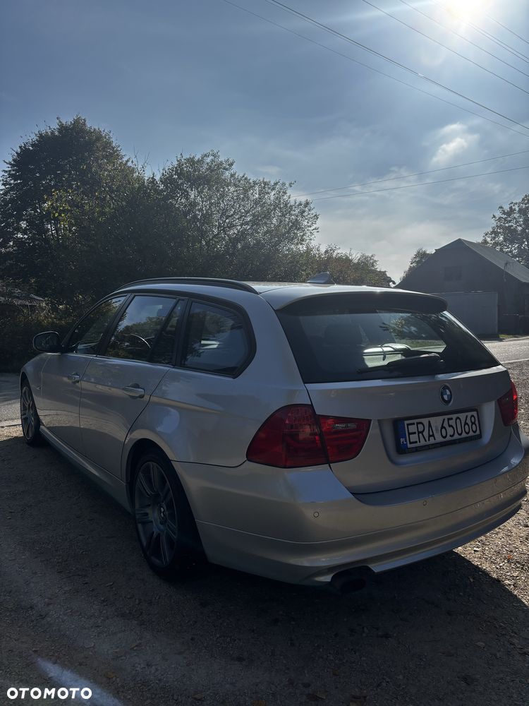 BMW Seria 3 2012 photo 3