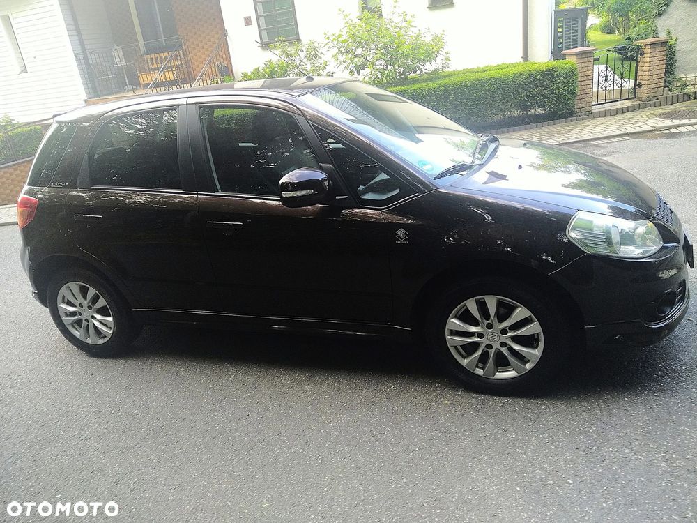 Suzuki SX4 1.6 Comfort Plus - 7