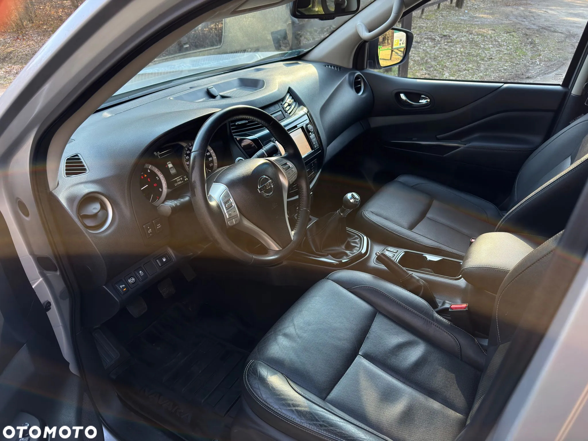 Nissan NP300 Pickup Navara 2.3 dCi Tekna - 11