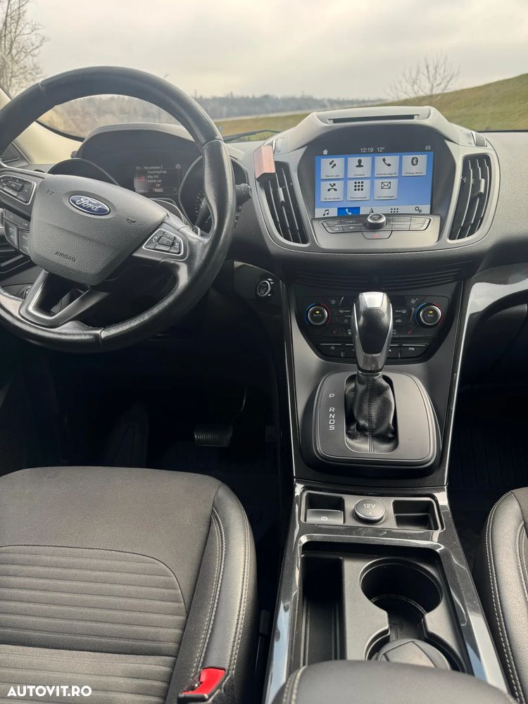Ford Kuga 2.0 TDCi 4WD Powershift ST-Line - 8