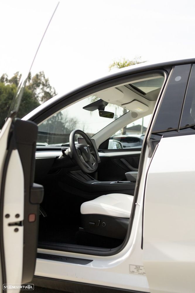 Tesla Model Y Long Range Tração Integral - 21