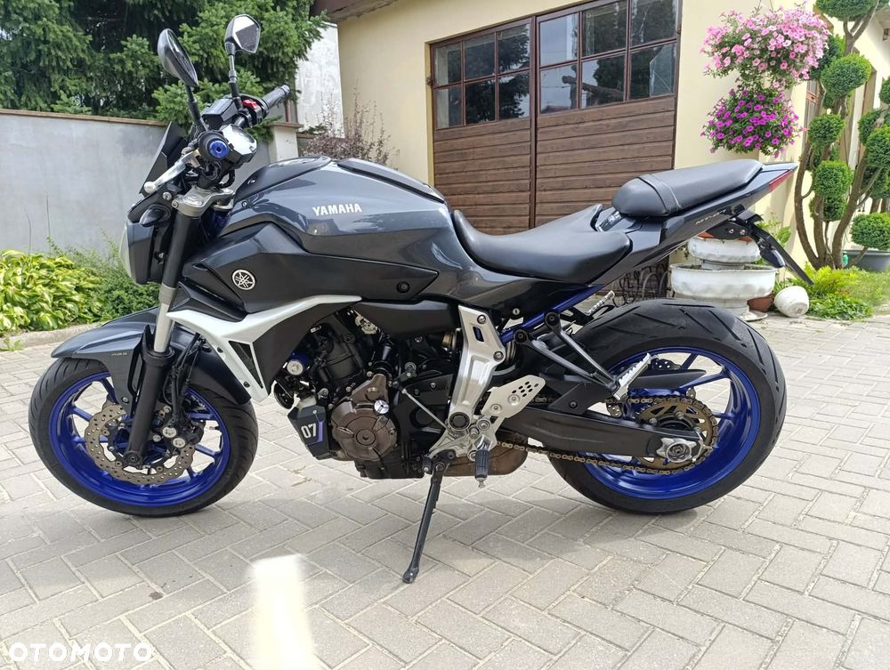 Yamaha MT - 4