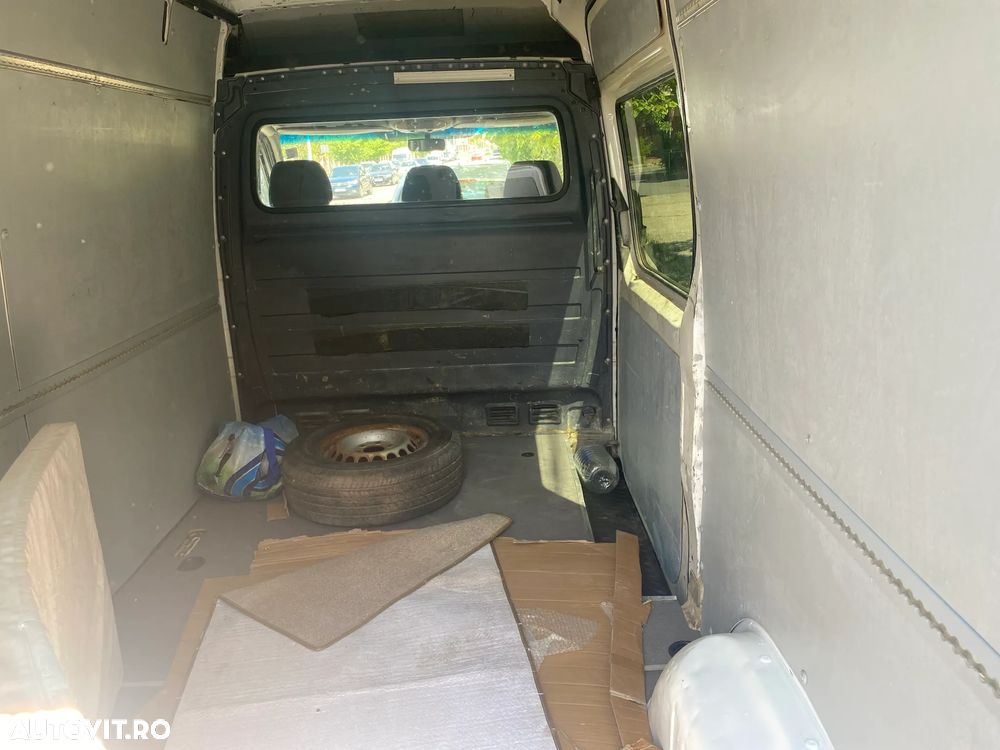 Mercedes-Benz Sprinter - 7