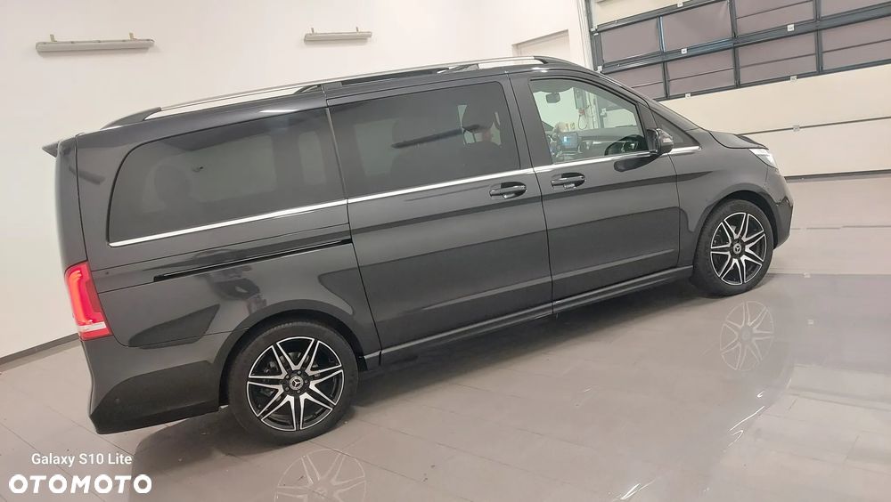 Mercedes-Benz Klasa V 300 d 4-Matic Exclusive 9G-Tronic (d³ugi) - 3