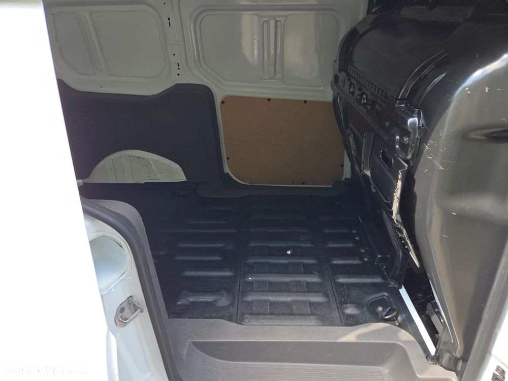 Ford Transit Connect - 10