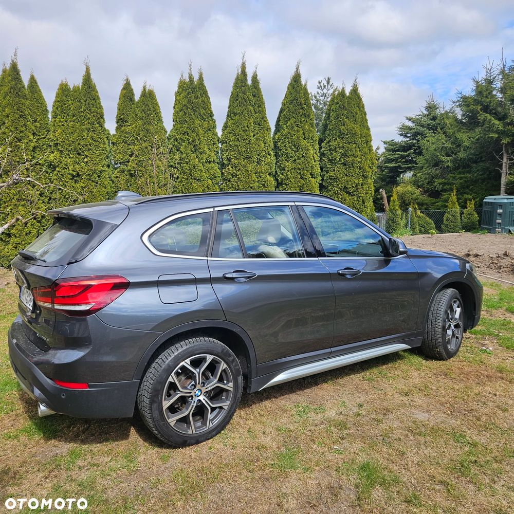 BMW X1 xDrive18d xLine - 6