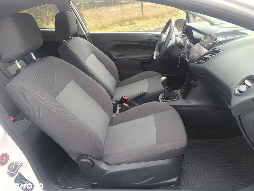 Ford Fiesta 1.25 Trend EU5 - 13