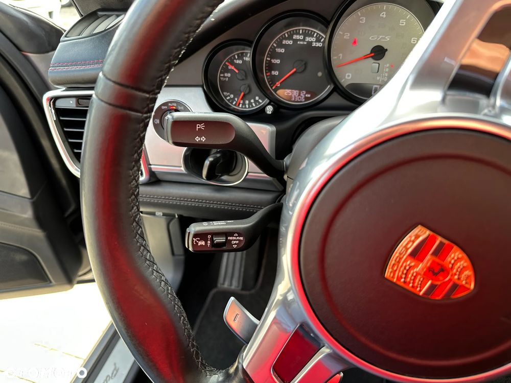 Porsche Panamera GTS - 13
