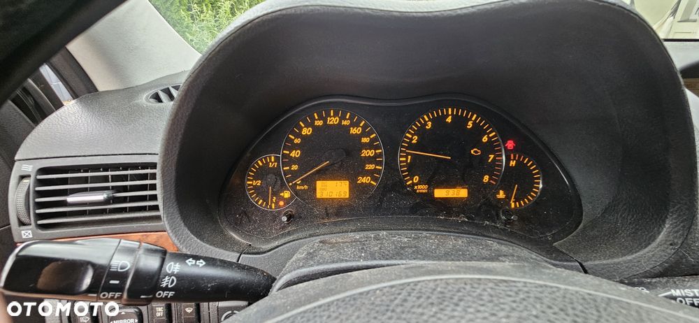 Toyota Avensis - 7