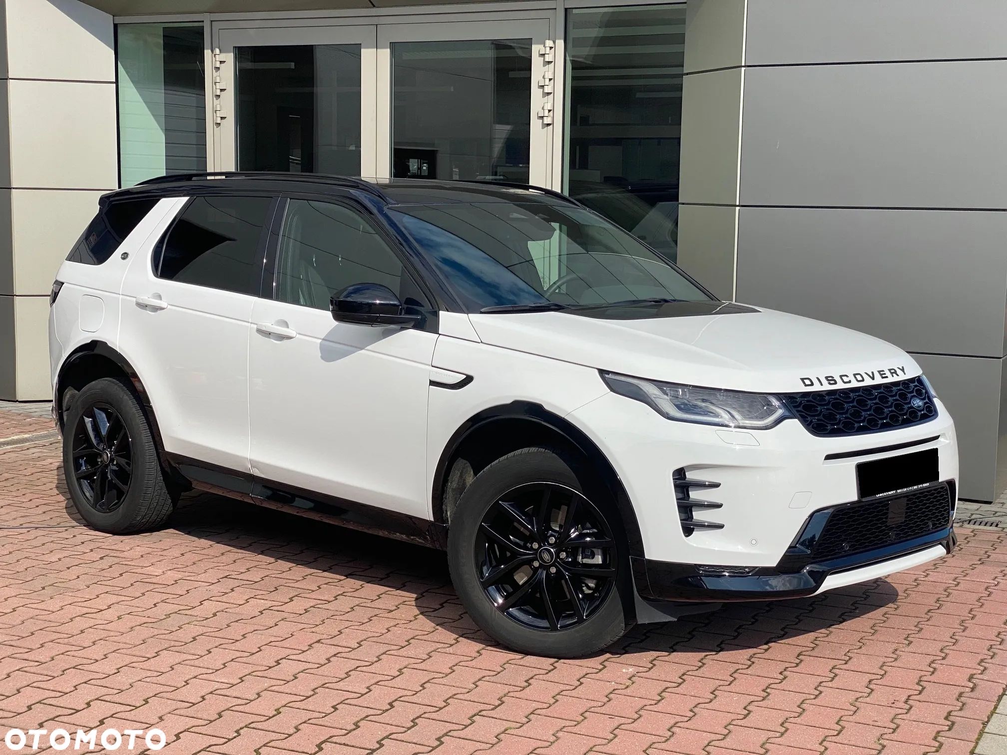 Land Rover Discovery Sport - 1