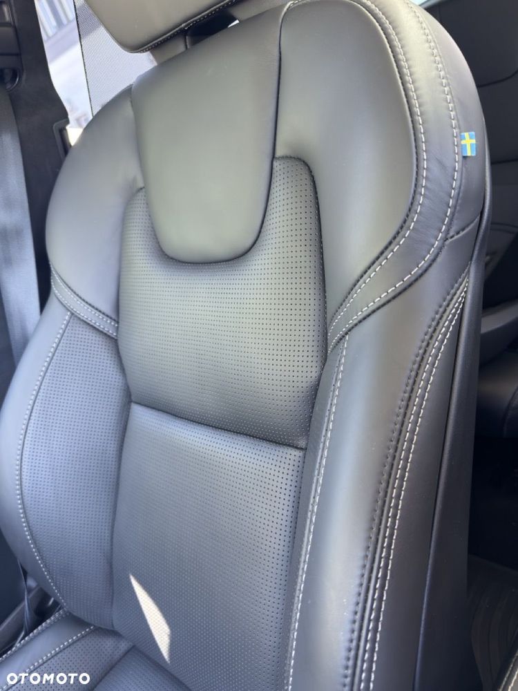 Volvo XC 90 - 26