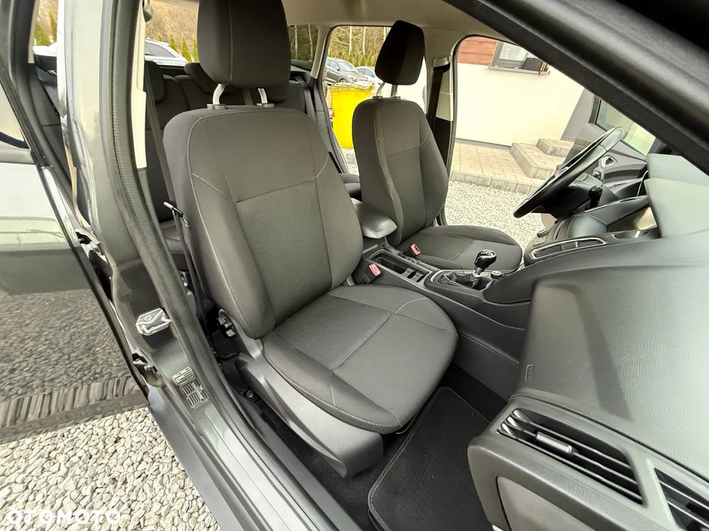 Ford Focus 1.6 TDCi DPF Trend - 25