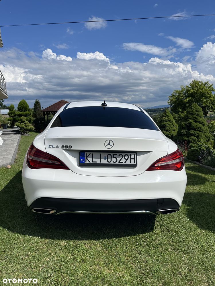Mercedes-Benz CLA - 4