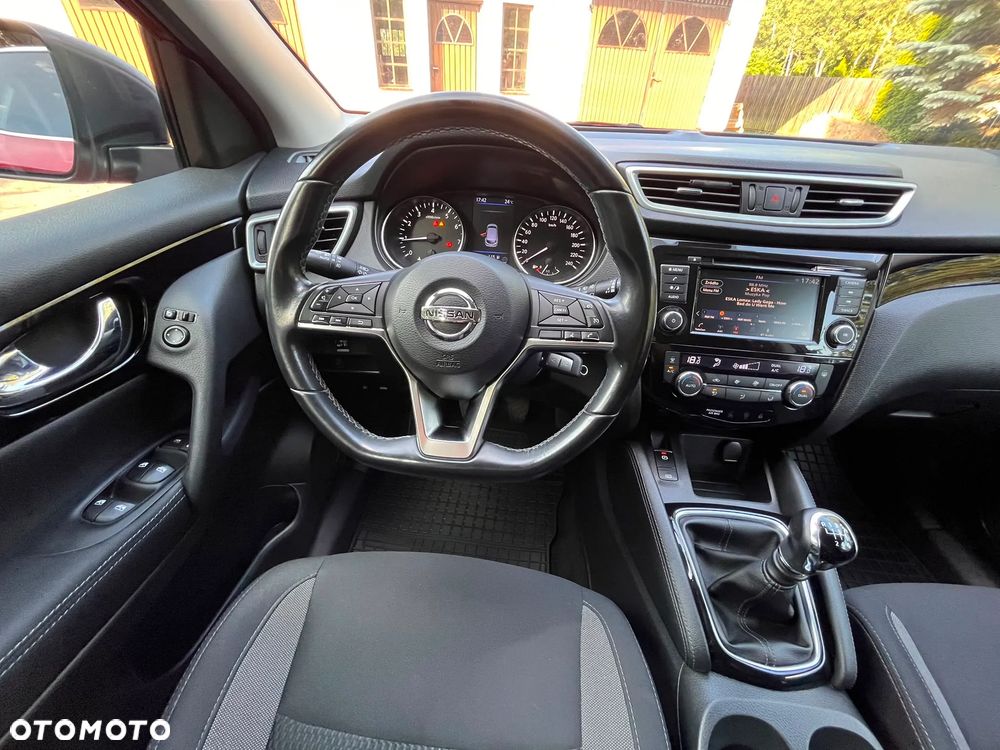 Nissan Qashqai 1.3 DIG-T Acenta EU6d - 26