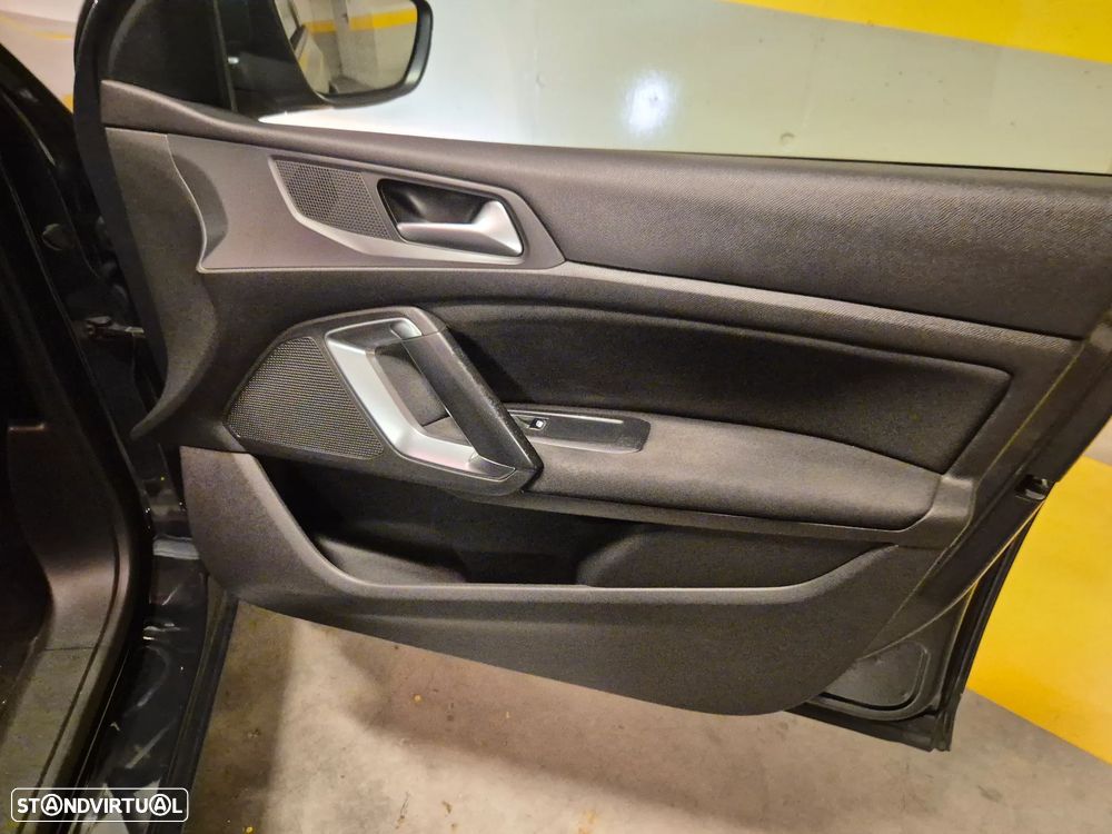 Peugeot 308 SW 1.6 BlueHDi Style - 41
