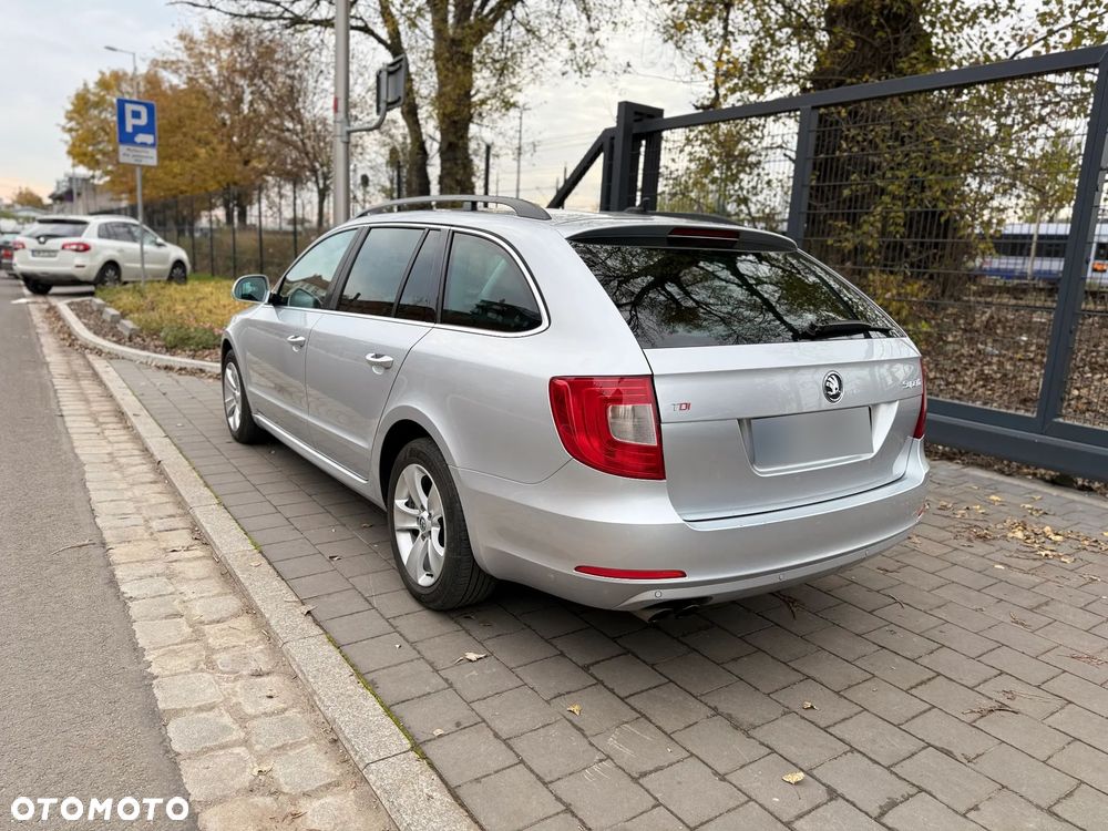 Skoda Superb 2.0 TDI Comfort DSG - 7