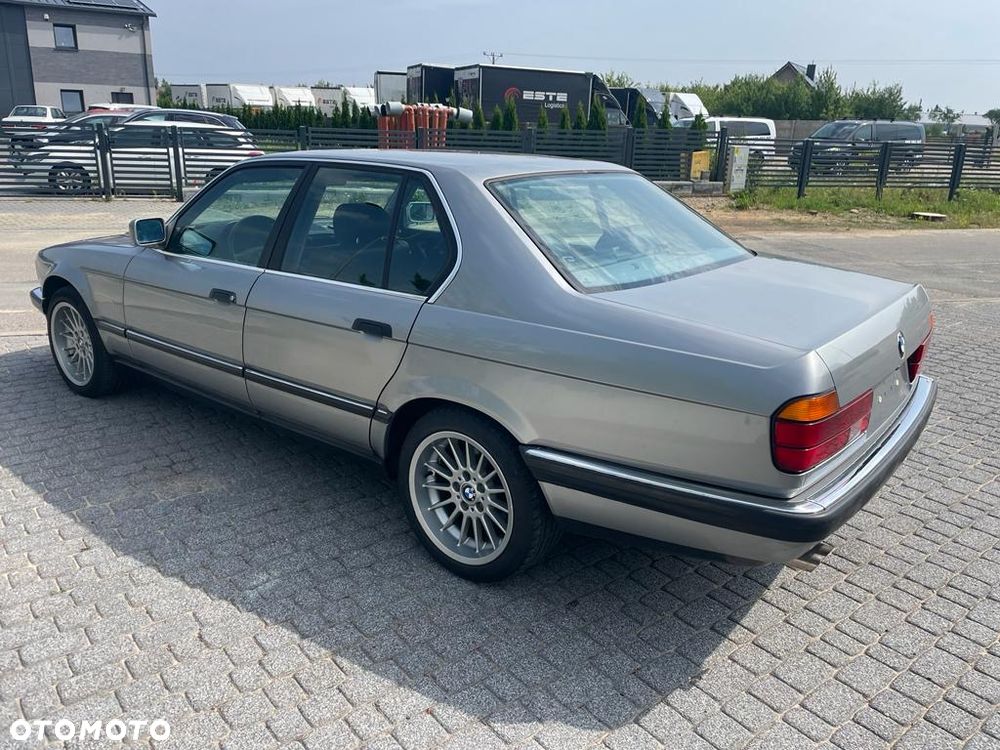 BMW Seria 7 - 14