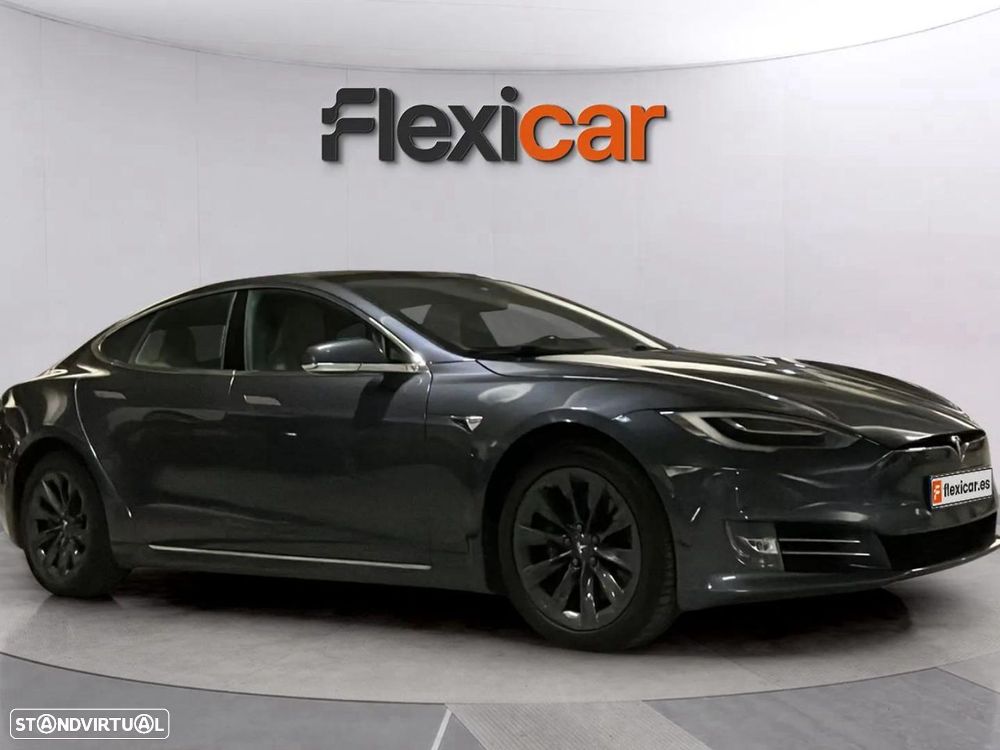 Tesla Model S - 1