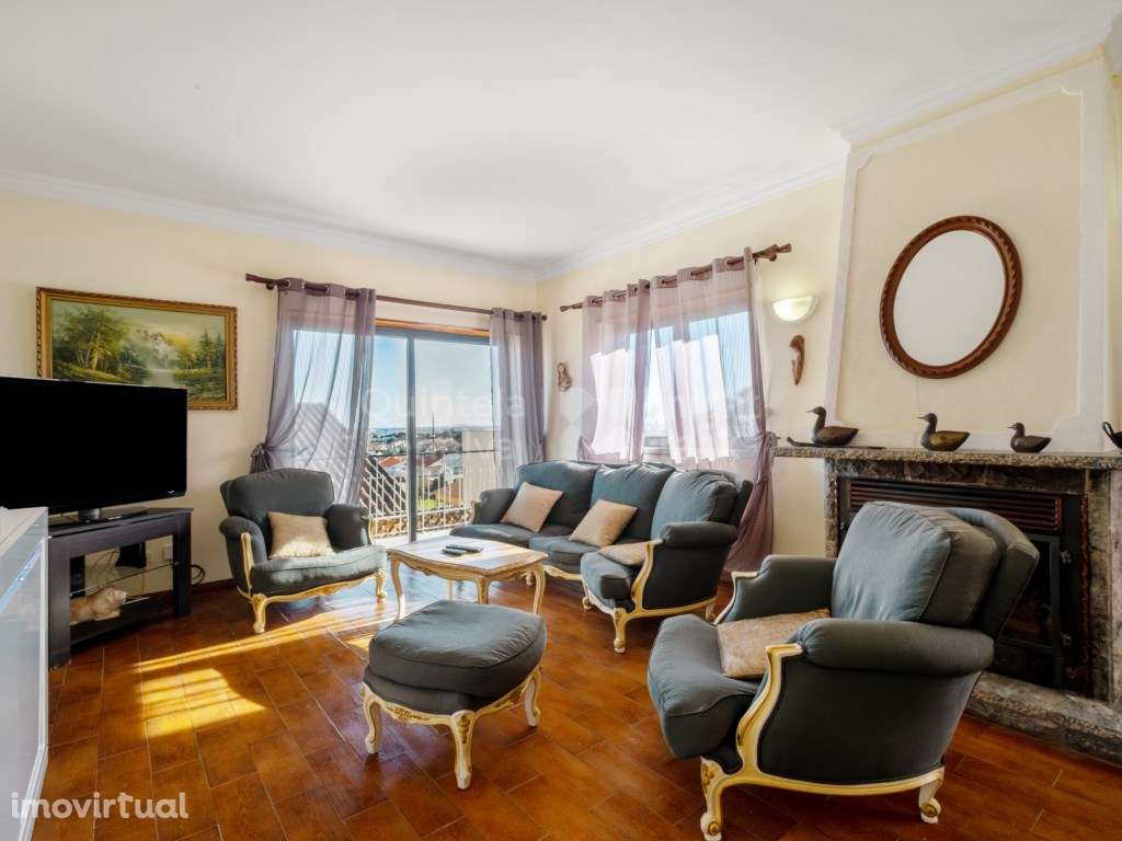 Moradia T4 com garagem e terraço em Alcoitão, Cascais - Grande imagem: 3/24