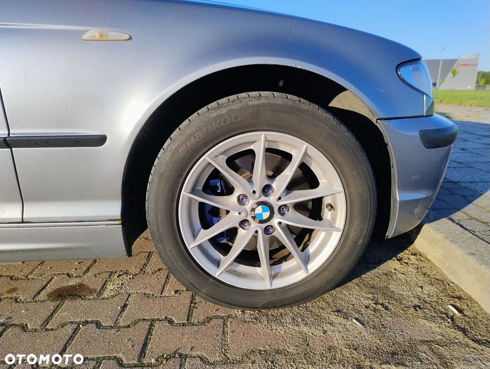 BMW Seria 3 320i Touring - 8