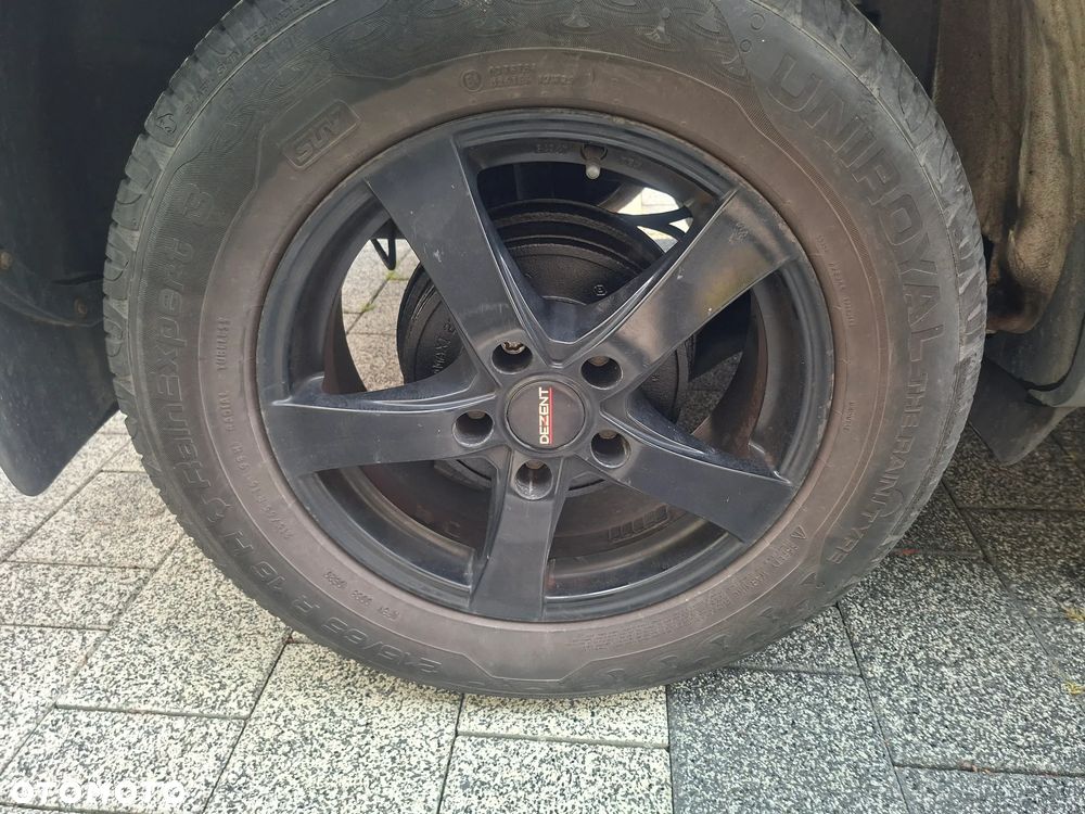 Dacia Duster 1.6 Laureate - 19