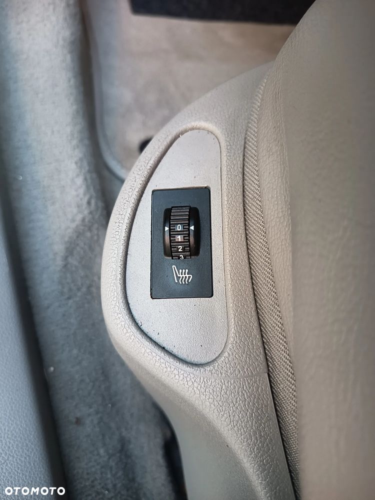 Peugeot 308 CC HDi FAP 165 Automatik Allure - 29