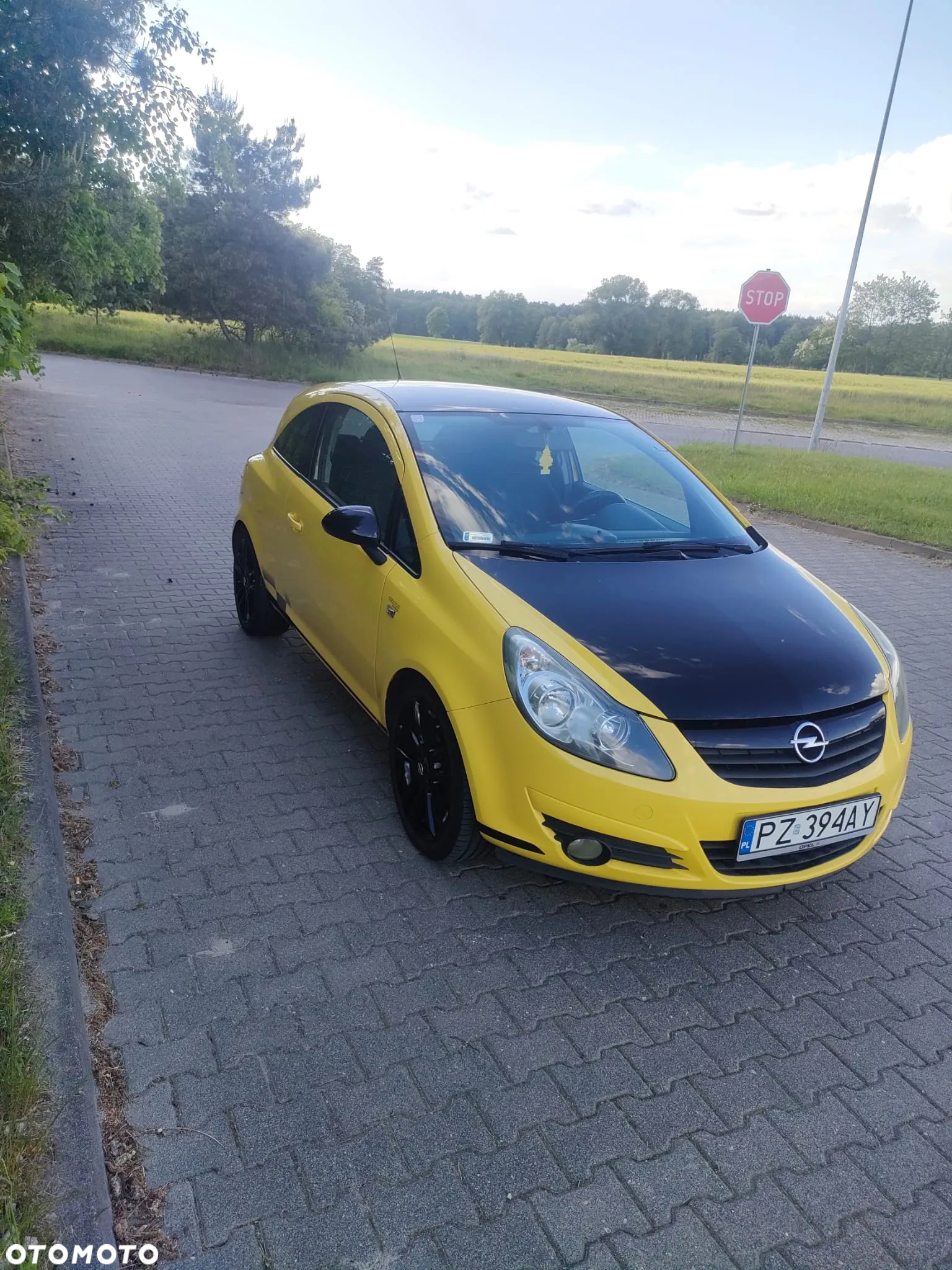 Opel Corsa 1.4 16V Color Edition - 3