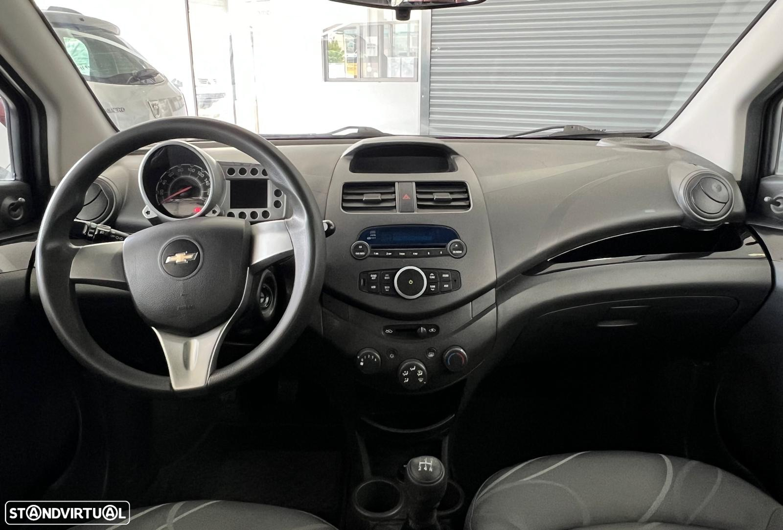 Chevrolet Spark 1.0 LS - 4