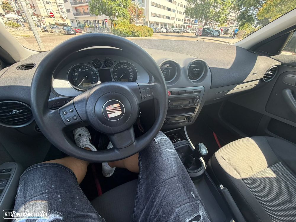 SEAT Ibiza 1.4 16V Stylance - 25