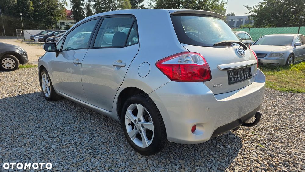 Toyota Auris 1.33 Dual-VVT-i Life Plus - 4