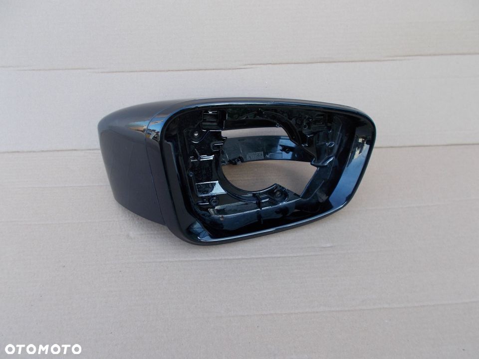 OBUDOWA LUSTERKA PRAWA BMW 5 G30 7 G11 C0181102 - 1