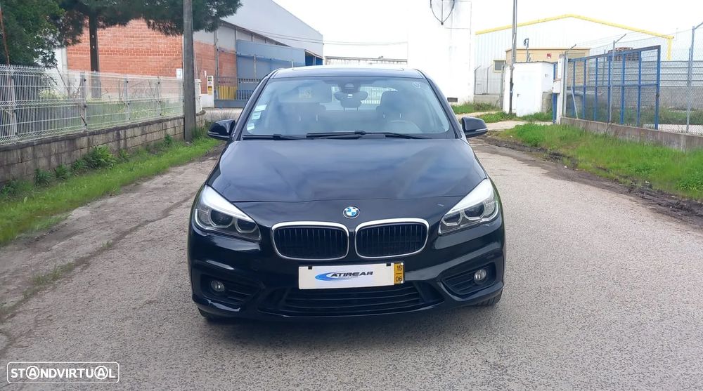 BMW 218 Active Tourer d Aut. Sport Line - 2