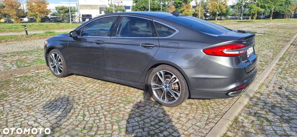 Ford Fusion - 8