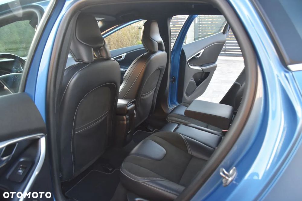 Volvo V40 D2 RDesign - 17