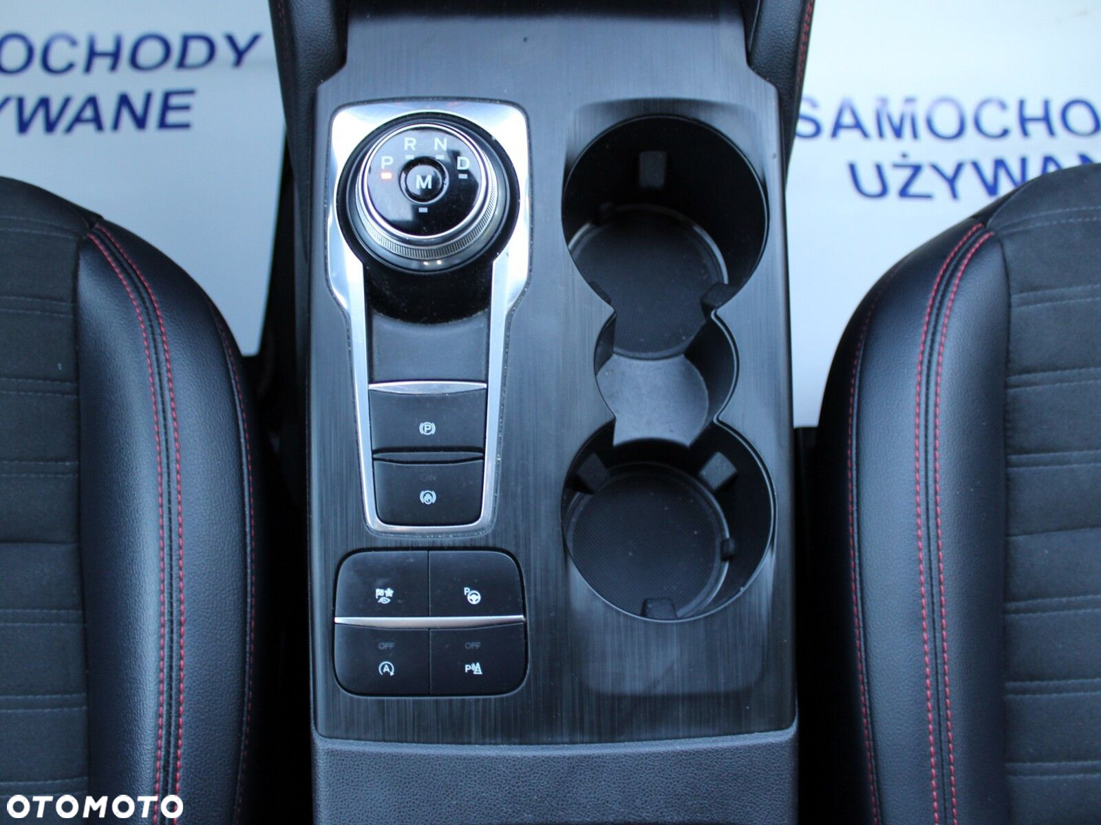 Ford Kuga 2.0 EcoBlue AWD ST-Line X - 26