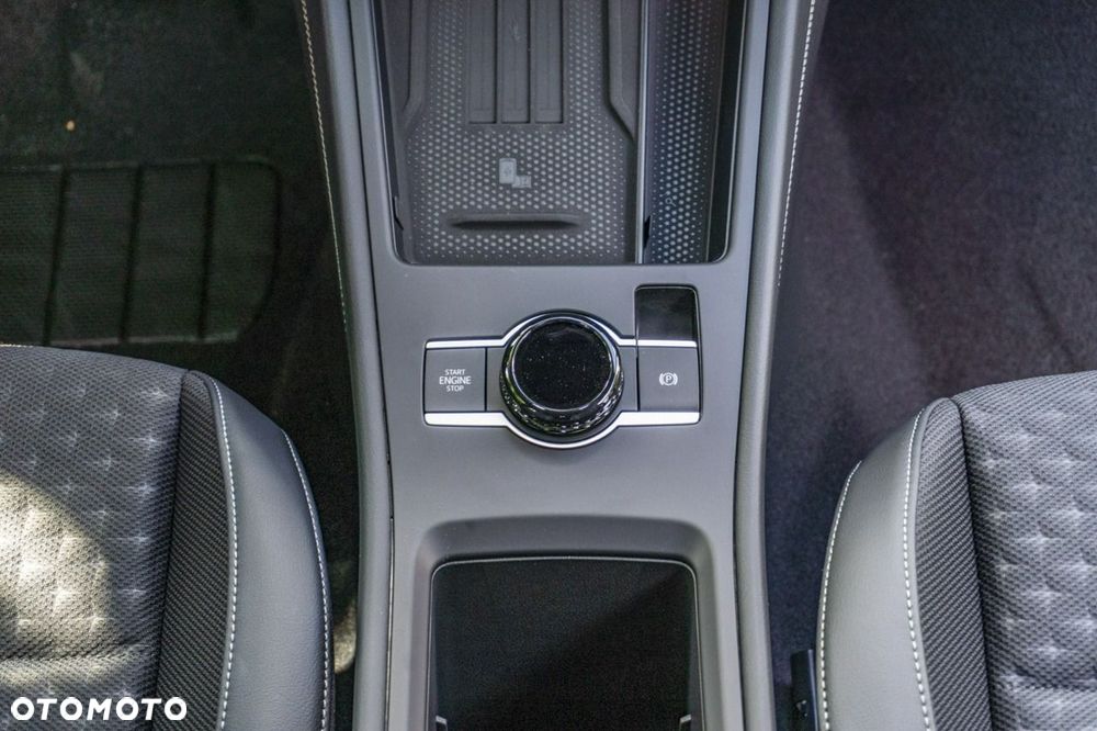 Volkswagen T-Roc - 26